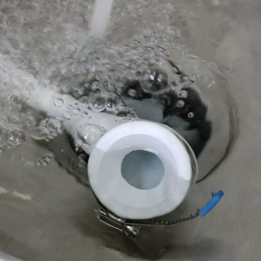 Danco Versa Spray White 1-Spray Handheld Shower 2.2-GPM (8.3-LPM) 9 Danco Versa Spray White 1-Spray Handheld Shower 2.2-GPM (8.3-LPM) - Image 7