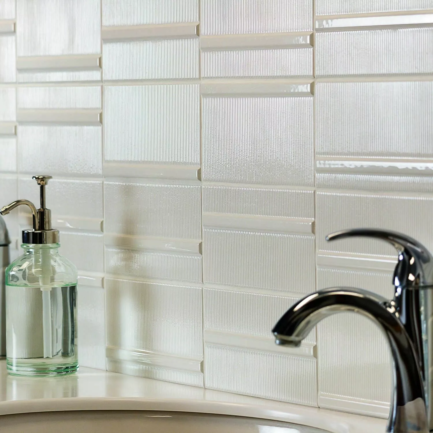 Bond Tile Index Reverb Hueso 4 In. X 8 In. Polished Ceramic Wall Tile (50 Pieces 10.76 Sq. Ft. / Case) 4 Bond Tile Index Reverb Hueso 4 In. X 8 In. Polished Ceramic Wall Tile (50 Pieces 10.76 Sq. Ft. / Case) - Image 2