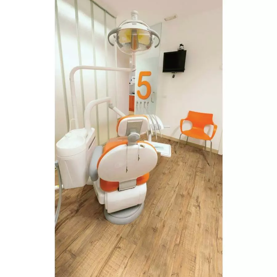 Shaw Effortless Design 8-Piece 6-in X 48-in Paradigm Luxury Vinyl Plank Flooring 6 Shaw Effortless Design 8-Piece 6-in X 48-in Paradigm Luxury Vinyl Plank Flooring - Image 4