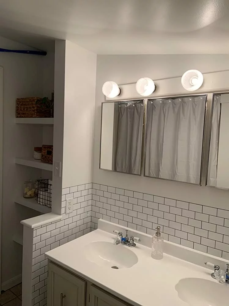 Crystiles 12"x12" Subway White Vinyl Peel And Stick Backsplash Tile, Pro Series Thicker Version, 4-Sheet Pack 4 Crystiles 12"x12" Subway White Vinyl Peel And Stick Backsplash Tile, Pro Series Thicker Version, 4-Sheet Pack - Image 2