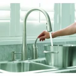 In Stock Hardwarestore Delivery Simplice Single-Handle Pull-Down Sprayer Kitchen Faucet With DockNetik And Sweep Spray In Vibrant Stainless -Bath and Faucet shop c5e80993ac8f39098d1593c83eb3f0d0 1800x1800