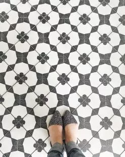 Bedrosians Enchante 8-in X 8-in Decorative Field Tile In Moderno (11.61 SqFt/Ctn) -Bath and Faucet shop c879846c 906e 4595 b8a3 fc2abde4c614 1.4943e601636e329bcb2bef9da40f5c72 1800x1800