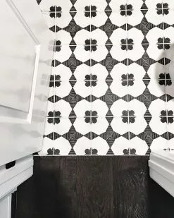 Bedrosians Enchante 8-in X 8-in Decorative Field Tile In Moderno (11.61 SqFt/Ctn)